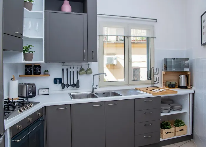Piazza Navona Elegant Appartement